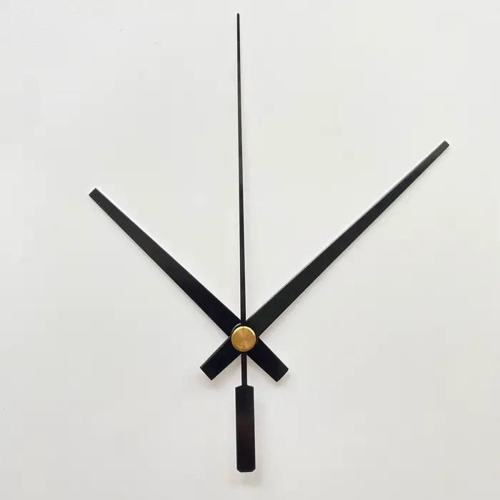 Horloge murale en métal