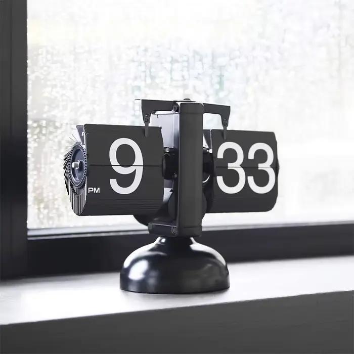 Horloge de retournement de Page automatique à Quartz Vintage