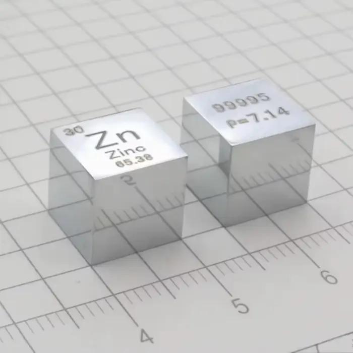 Ornement Cube en Zinc, Collection en métal
