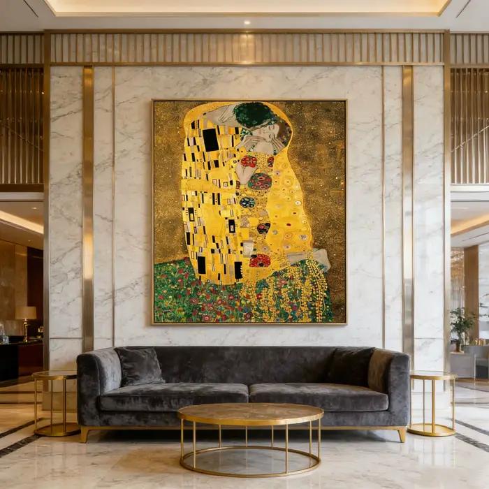 Impression murale dorée Gustav Klimt Le Baiser - Chef-d'œuvre emblématique de l'Art Nouveau pour un accent élégant dans