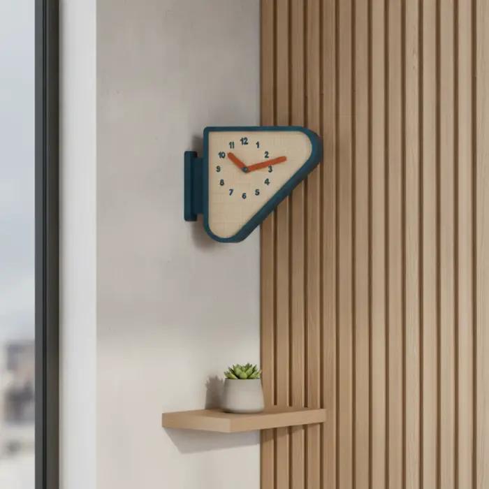 Horloge murale d'angle minimaliste triangulaire