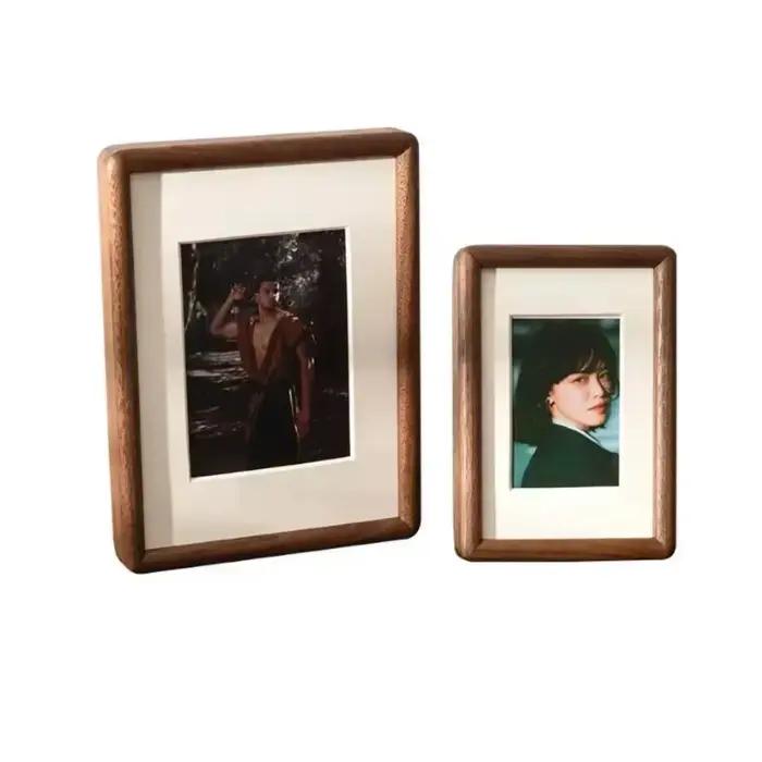 Cadre photo en noyer noir