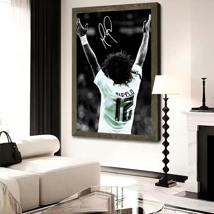 Marcelo célébre avec les bras levés - Affiche sur toile - Art mural - Image imprimée personnalisable de haute qualité