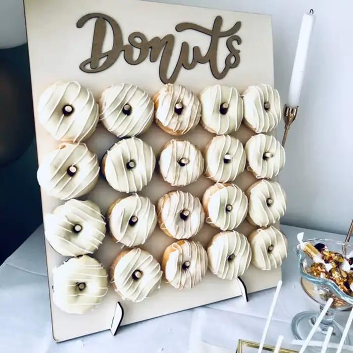 Mur de beignet en bois à faire soi-même