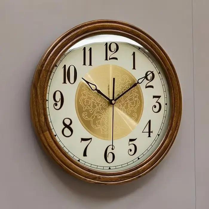 Grande horloge murale en bois massif pour salon
