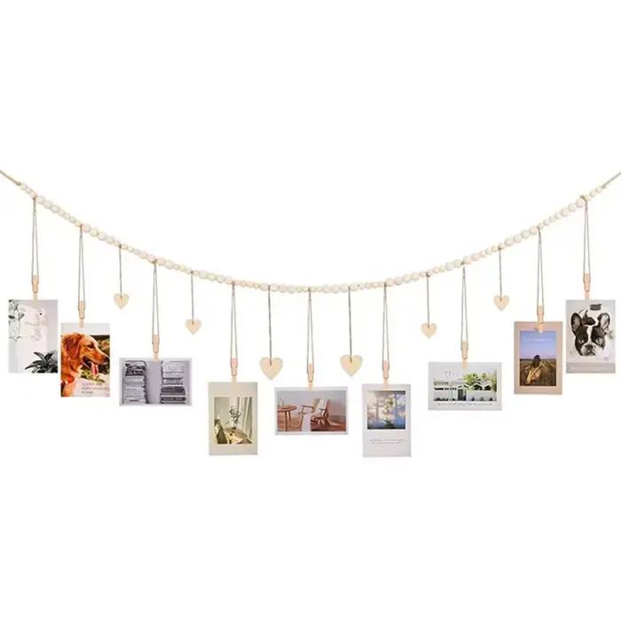 Chaîne de suspension murale pour photos avec clips à pompons en bois et cadres photo à perles en bois, décoration murale pour la maison, la chambre et le dortoir