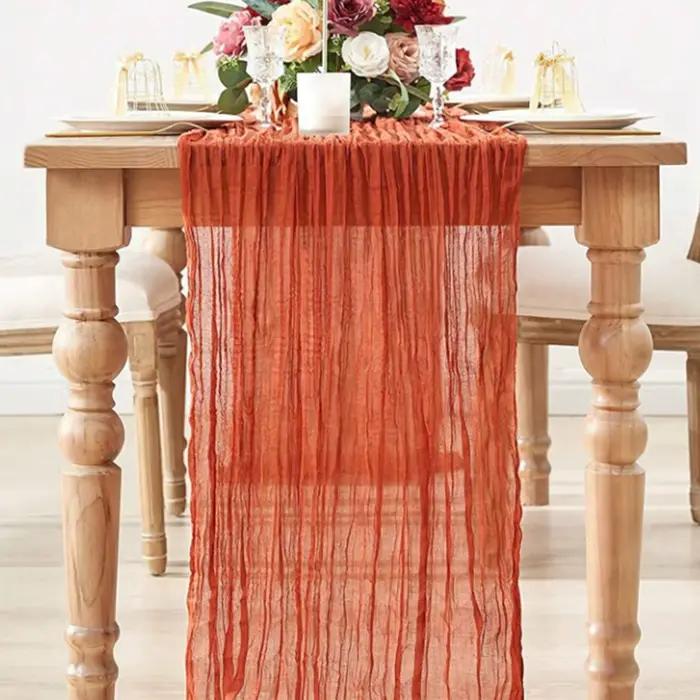 Chemin de Table en Gaze Semi-Transparente