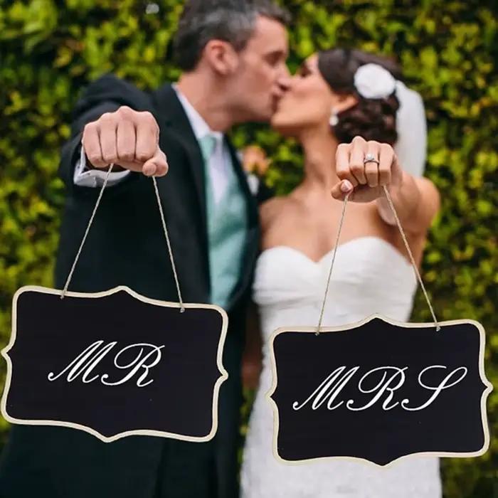 Tableau noir en bois de mariage rustique