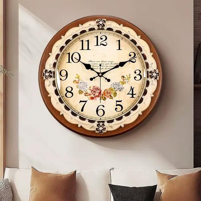 Horloge murale rétro en bois massif