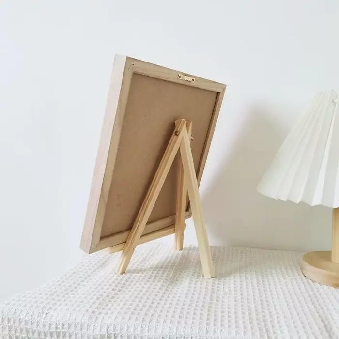 Tableau de messages en bois multifonctionnel avec symboles interchangeables