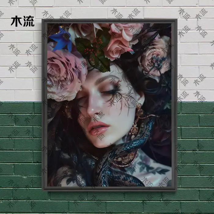Belle femme, fleurs et serpent