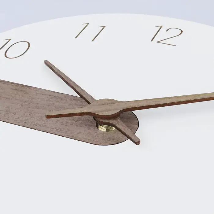 Horloge murale contemporaine en acrylique et bois