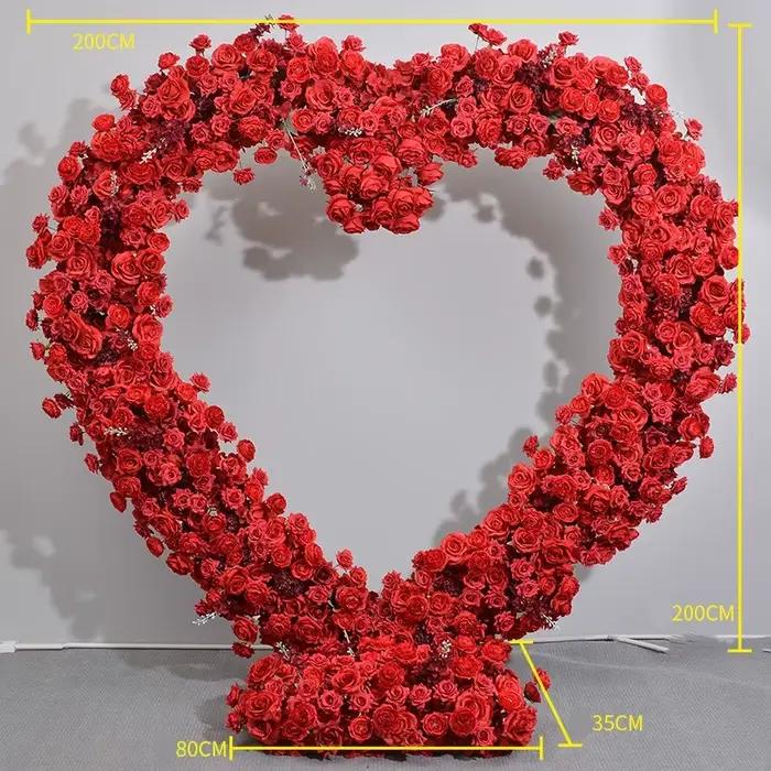 Cadre en forme de cœur rouge