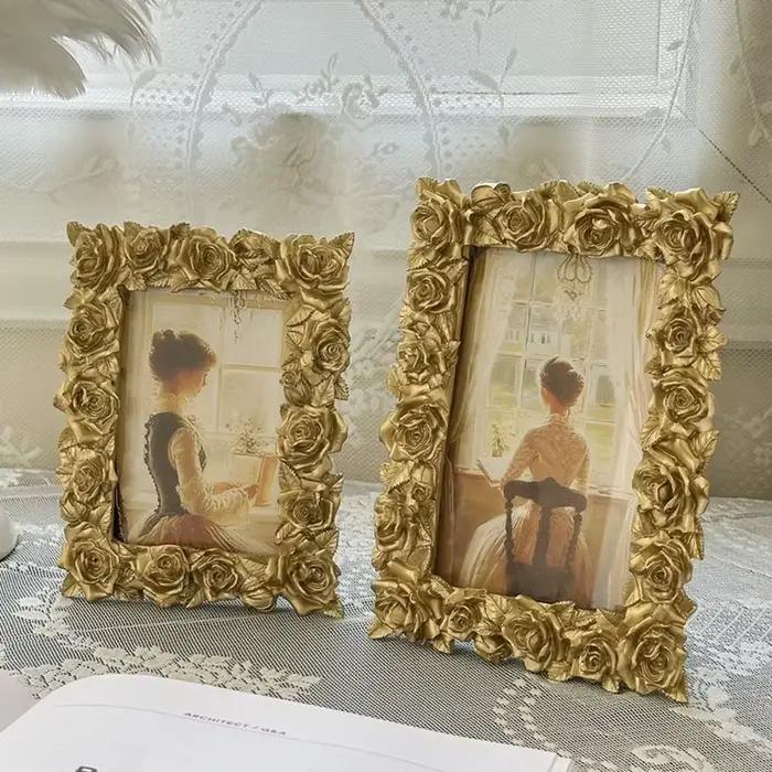 Cadre photo de style européen avec bordure en rose