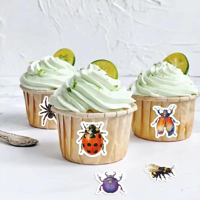Ensemble d'autocollants insectes de dessin animé
