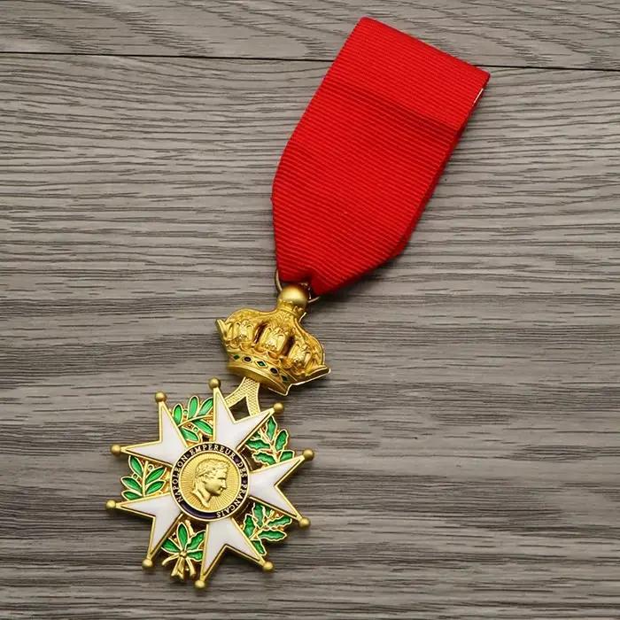 Reproduction de la médaille d'honneur des chevaliers seniors de l'empereur français Napoléon