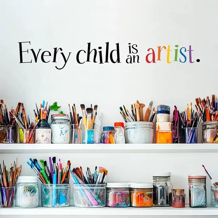 Autocollants muraux colorés pour chaque enfant est un artiste