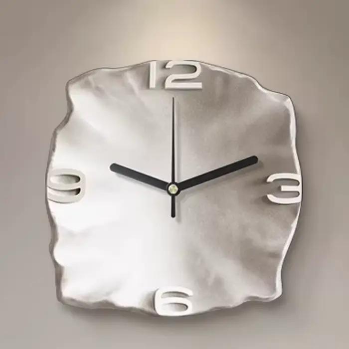 Horloge murale de luxe