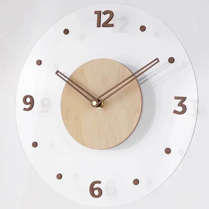 Horloge murale en bois massif