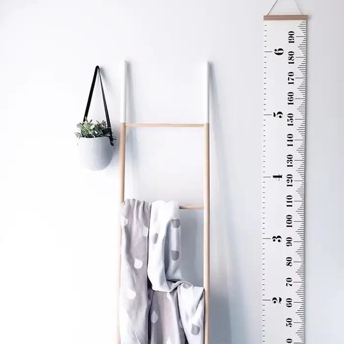 Autocollant mural suspendu en bois