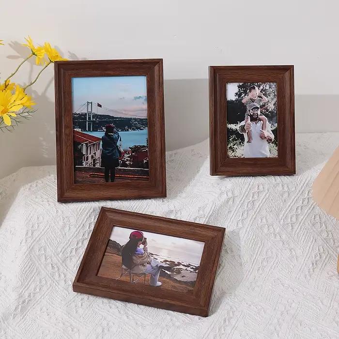 Cadre Photo en Plastique Couleur Noyer Profond