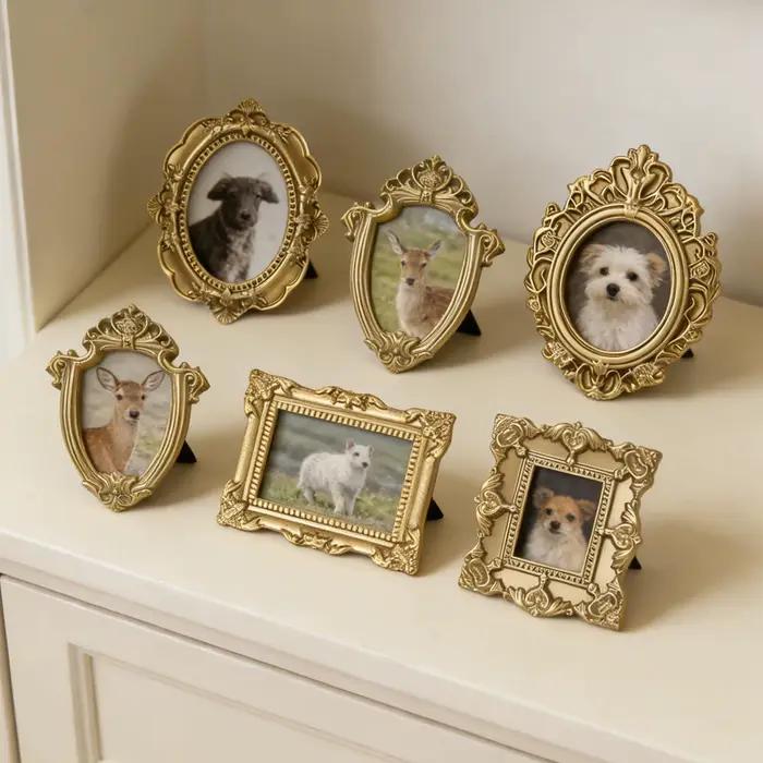 Lot de 5 mini cadres photo décoratifs, petits cadres en résine dorée, accessoires de maison miniature, accessoires photo, cadre vintage charmant