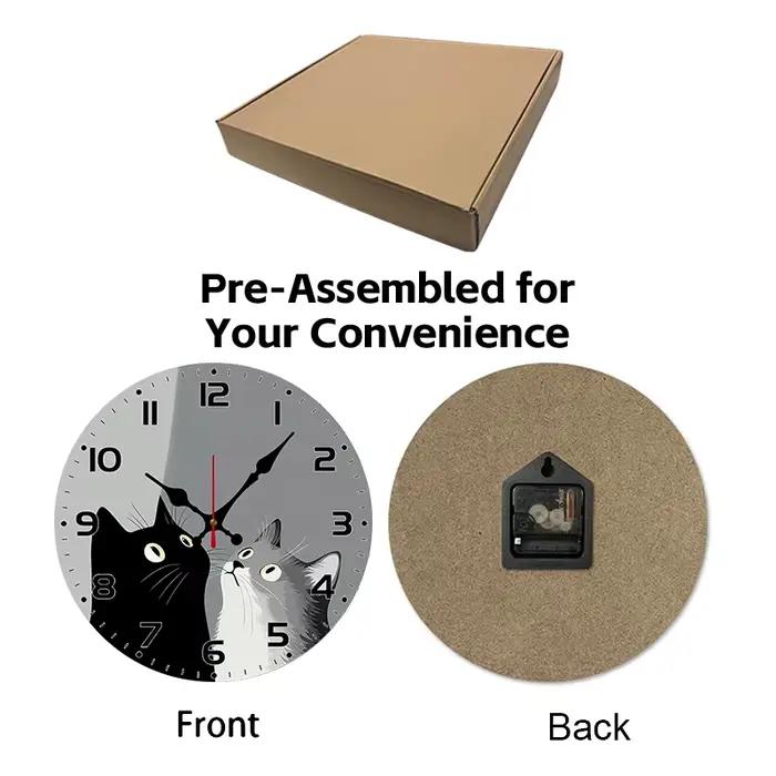 Horloge murale suspendue silencieuse ronde en bois avec chats noirs et blancs