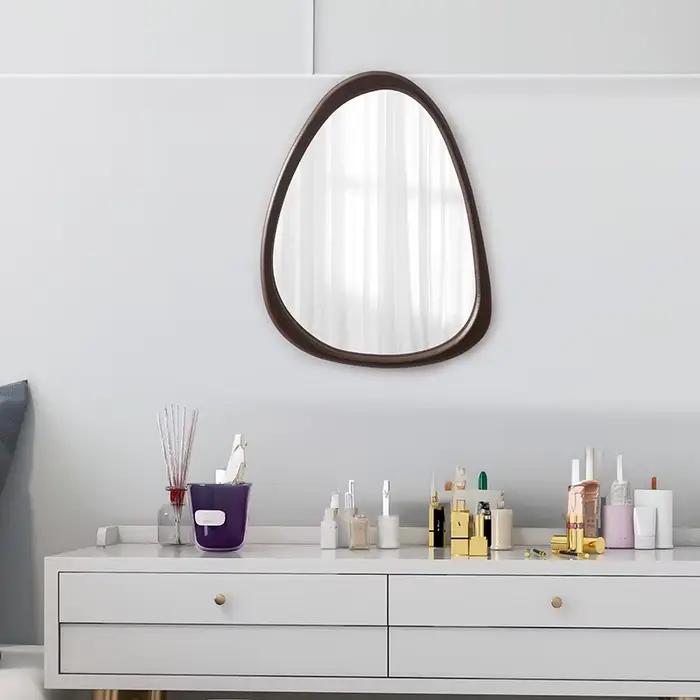 Miroir mural irrégulier