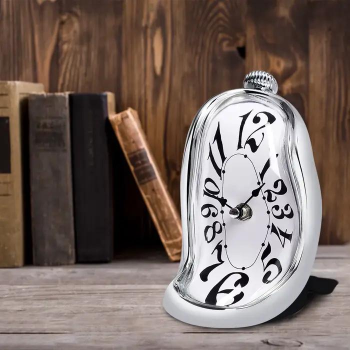 Horloge fondante style Salvador Dalí