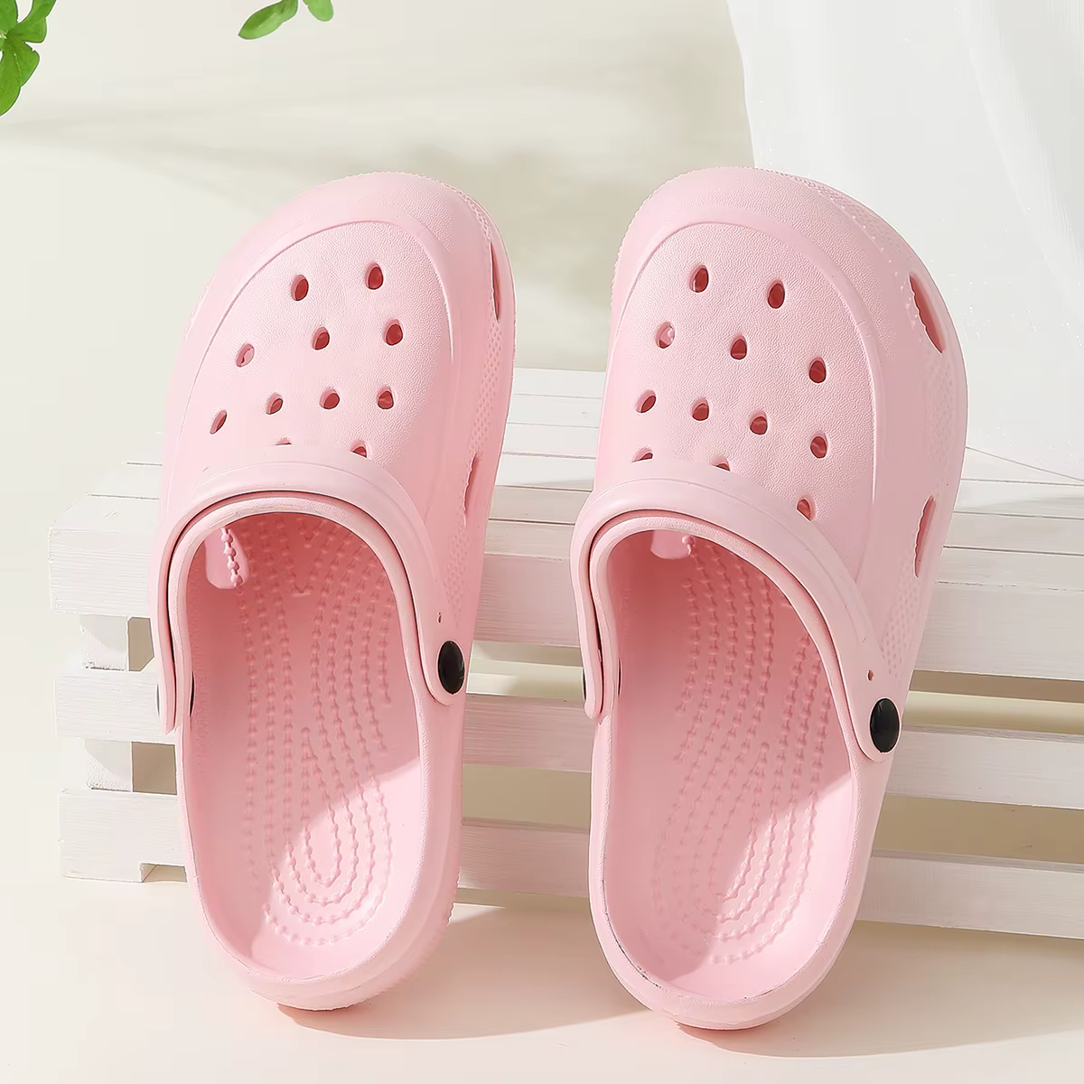 Chaussures croco pour femmes, vêtements d'extérieur pour filles, pantoufles Baotou pour couples, san