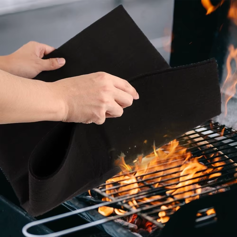 Feutre en fibre de carbone résistant, feutre ignifuge, tapis de protection pour torche, couverture de protection ignifuge pour soudage, isolation pour soudage