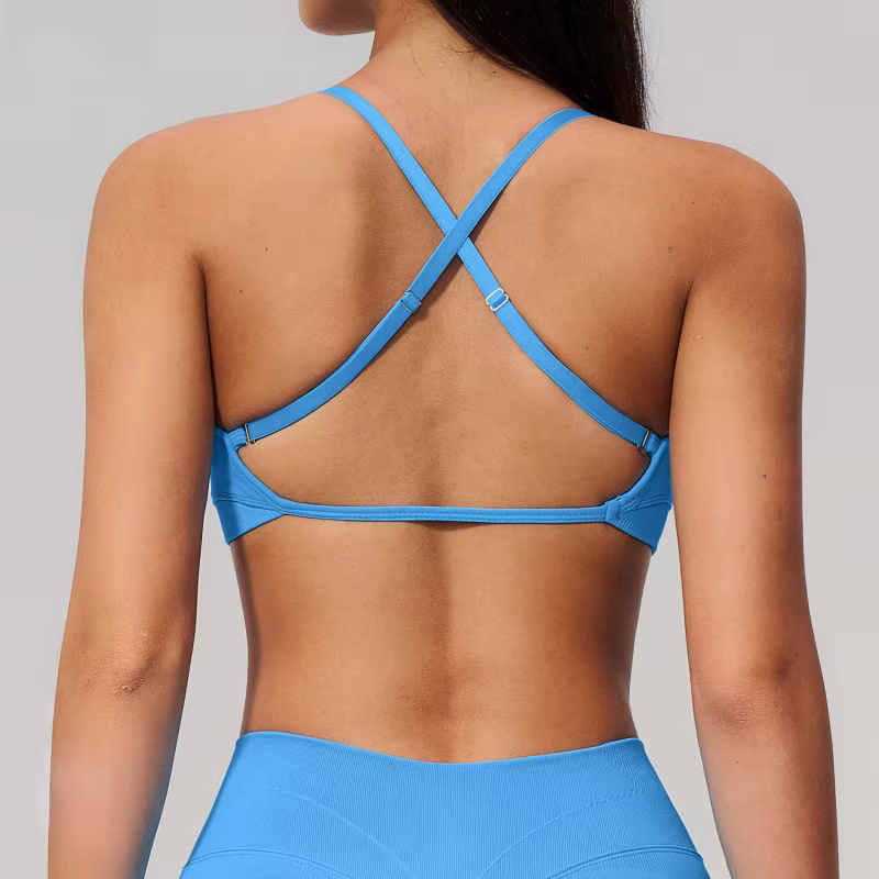 Soutien-gorge de sport côtelé à col halter pour femme, avec bretelles amovibles, haut de sport pour la gym, taille haute, effet push-up avec coussinets de poitrine